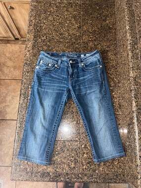 Miss Me JP6073B Boot Cut Embroidered Fleur De Lis Jeans Size 28